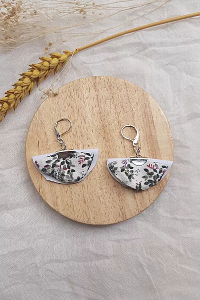 Boucles d'oreilles Marjolaine blanche